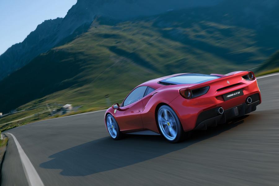  Ferrari 488 GTB 2015 года  (фото 9 из 31)